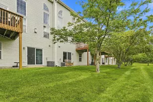 1353 White Oak Dr, Chaska, MN 55318 - Photo 32