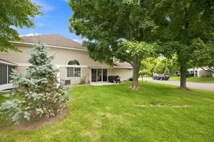 724 85th Ln NW, Coon Rapids, MN 55433 - Photo 4