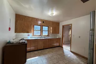 106 N Oak St, Hendricks, MN 56136 - Photo 6