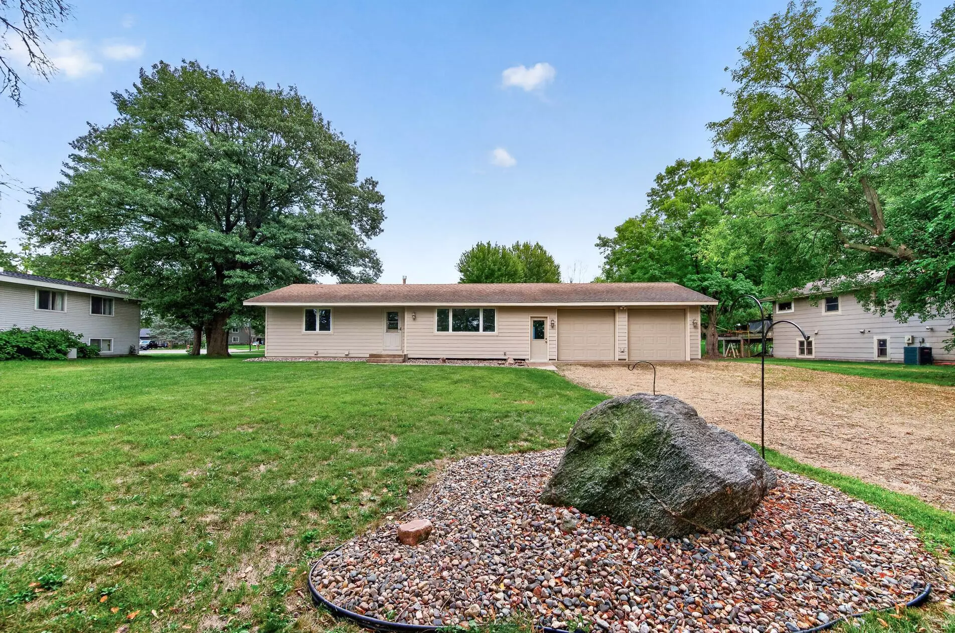 17181 Panama Ave, Prior Lake, MN 55372 - MLS 7132827 - Coldwell Banker
