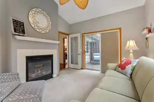 339 Summer Pl E, Maplewood, MN 55117 - Photo 18