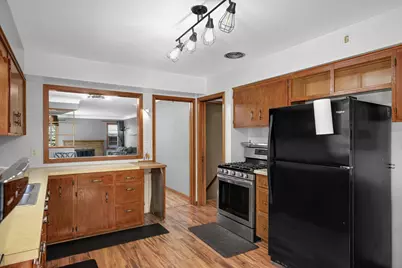684 Bidwell Street, Saint Paul, MN 55107 - Photo 12