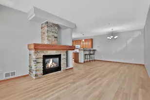 750 Maple Hills Dr, Maplewood, MN 55117 - Photo 12