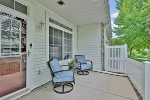 750 Maple Hills Dr, Maplewood, MN 55117 - Photo 24