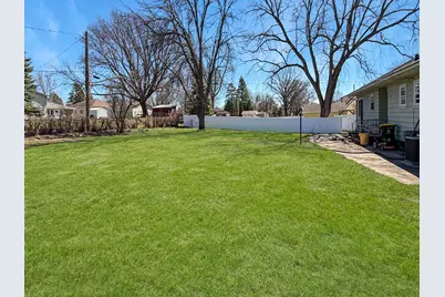 841 Redwood Drive, Fairmont, MN 56031 - Photo 10