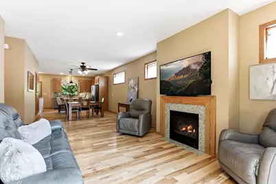 2061 Cardinal Glen, North Saint Paul, MN 55109 - Photo 6