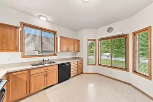 1379 Landings Ln, Watertown, MN 55388 - Photo 10