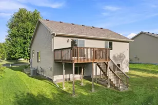 1379 Landings Ln, Watertown, MN 55388 - Photo 38