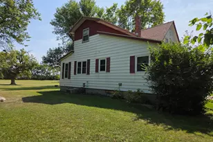 60713 150th St, Chokio, MN 56221 - Photo 6