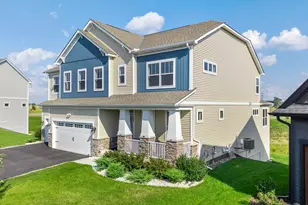 1961 Dahlia Dr, Shakopee, MN 55379 - Photo 1