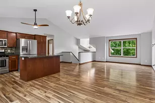 636 130th Ln NE, Blaine, MN 55434 - Photo 8