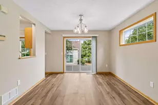 15329 Greenhaven Ln, Burnsville, MN 55306 - Photo 8