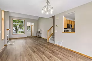 15329 Greenhaven Ln, Burnsville, MN 55306 - Photo 10