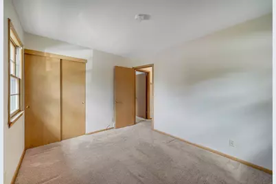 903 Parallel Street, Chaska, MN 55318 - Photo 16