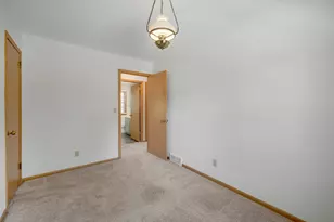 903 Parallel St, Chaska, MN 55318 - Photo 18