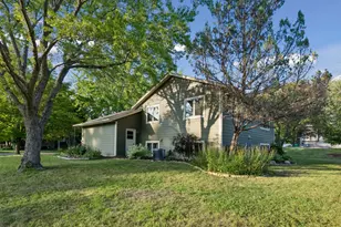 951 Redwing Ct, Chanhassen, MN 55317 - Photo 38