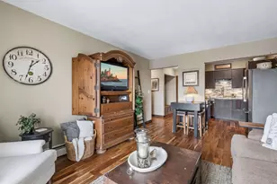 3155 Old Hwy 8, Roseville, MN 55418 - Photo 4