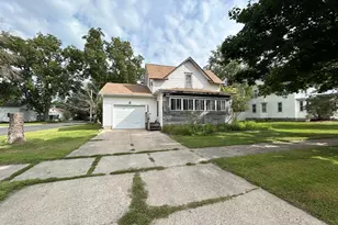 140 2nd St NW, Blooming Prairie, MN 55917 - Photo 24