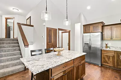7801 Ava Trail, Inver Grove Heights, MN 55077 - Photo 6