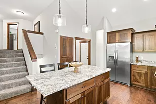 7801 Ava Trl, Inver Grove Heights, MN 55077 - Photo 6