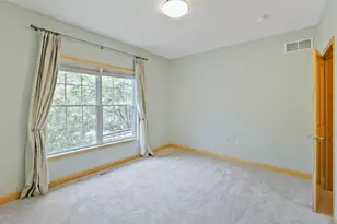 811 Thornton St SE, Minneapolis, MN 55414 - Photo 20