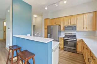 811 Thornton St SE, Minneapolis, MN 55414 - Photo 10