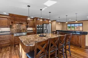 201 12th Ave NW, Pipestone, MN 56164 - Photo 20