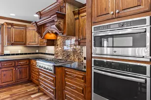 201 12th Ave NW, Pipestone, MN 56164 - Photo 18