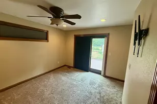 201 12th Ave NW, Pipestone, MN 56164 - Photo 6