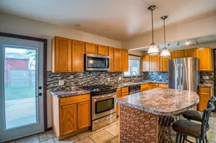 118 E Colfax St, Parkers Prairie, MN 56361 - Photo 24