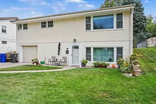 452 Howard St N, Saint Paul, MN 55119 - Photo 2
