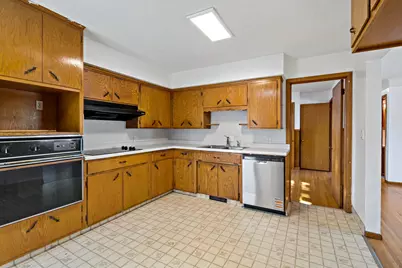 407 12th Avenue S, South Saint Paul, MN 55075 - Photo 10