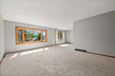 801 E 102nd Street, Bloomington, MN 55420 - Photo 6