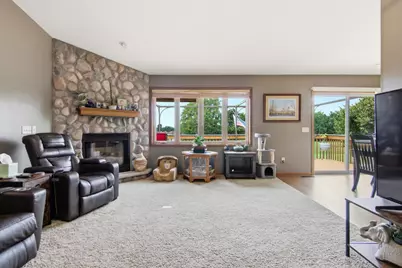 9852 162nd Street, Anson Twp, WI 54729 - Photo 4