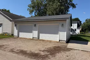 603 13th St S, Benson, MN 56215 - Photo 8