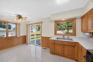 2817 15th Ave NW, Rochester, MN 55901 - Photo 8