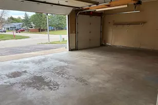 7101 Upper 17th St N, Oakdale, MN 55128 - Photo 20