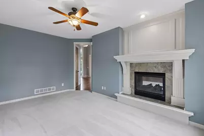 21180 Wellington Place, Lakeville, MN 55044 - Photo 26