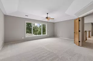 21180 Wellington Pl, Lakeville, MN 55044 - Photo 32