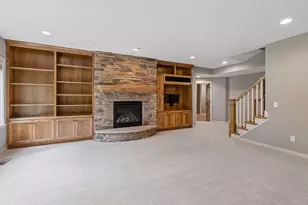 21180 Wellington Pl, Lakeville, MN 55044 - Photo 42