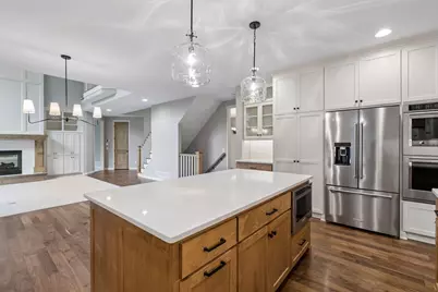 21180 Wellington Place, Lakeville, MN 55044 - Photo 24
