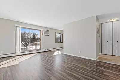 2210 Eldridge Ave E #201, North Saint Paul, MN 55109 - Photo 2