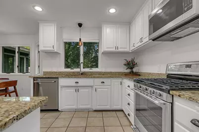 2008 Shannon Drive, Saint Cloud, MN 56301 - Photo 8