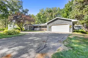 240 Pine Circle, Annandale, MN 55302 - Photo 6
