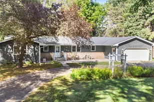 240 Pine Circle, Annandale, MN 55302 - Photo 4