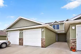 1843 Daniel Ln NE, Stewartville, MN 55976 - Photo 2