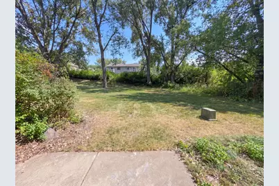 868 Wescott Square, Eagan, MN 55123 - Photo 20
