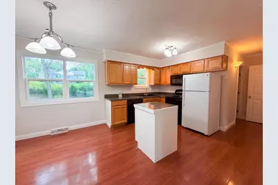 868 Wescott Square, Eagan, MN 55123 - Photo 2