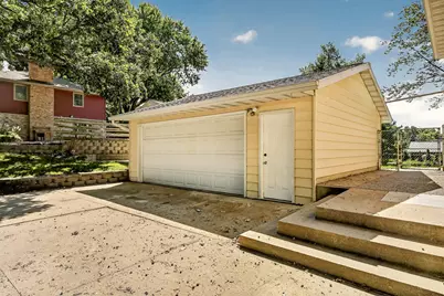 108 25th Street SW, Rochester, MN 55902 - Photo 4