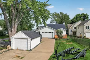 1055 N Shore Dr, Forest Lake, MN 55025 - Photo 12